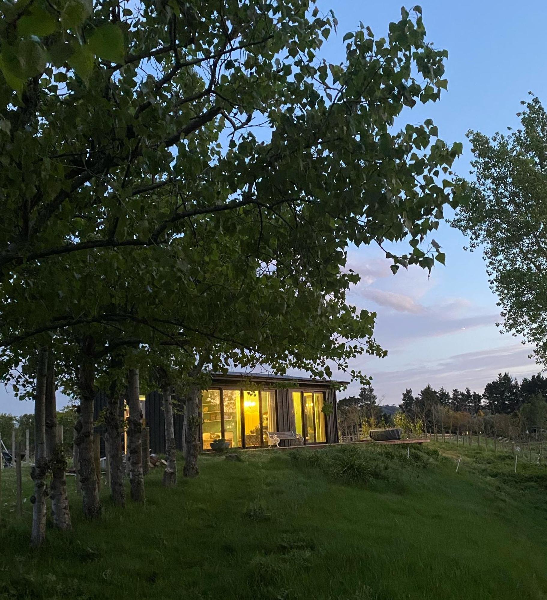 Вилла Stablehouse Garden Shed Мастертон Экстерьер фото